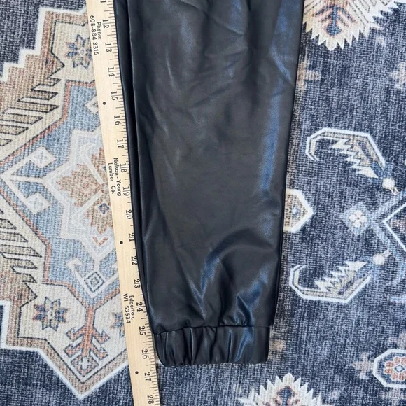 Abercrombie & Fitch Faux Leather Paper Bag Waist Black Joggers Womens Size Small - Picture 12 of 12